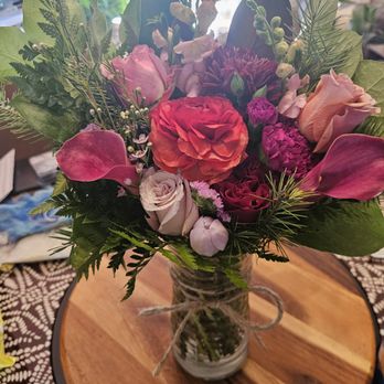 Tonic Blooms - Birthday flowers - Flowers & Gifts Near Me Tonic Blooms - Birthday flowers - Flowers & Gifts Near Me