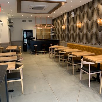 NYC Remodeler - Dining room and bar - General Contractors Near Me - New York, New York NYC Remodeler - Dining room and bar - General Contractors Near Me - New York, New York
