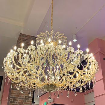 Voodoo Doughnut - Huge chandelier - Donuts Near Me - San Antonio, Texas