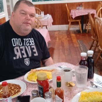 Sweetie Pie's - Enjoying birthday breakfast - Breakfast & Brunch Near Me - Placerville, California Sweetie Pie's - Enjoying birthday breakfast - Breakfast & Brunch Near Me - Placerville, California