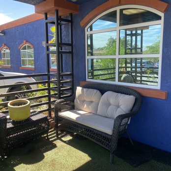 Alan E Gorenberg MD Inc - Outside waiting area - Allergists Near Me Alan E Gorenberg MD Inc - Outside waiting area - Allergists Near Me