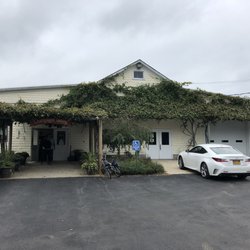 Pugliese Vineyards - The tasting room/retail store
