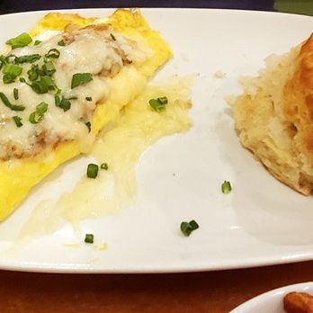 Another Broken Egg Cafe - The wife's Floridian Omelette - Cafes Near Me - Memphis, Tennessee