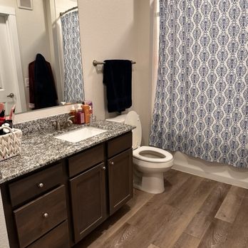 Panther City Housekeeping - Overall cleaned bathroom - Home Cleaning Near Me Panther City Housekeeping - Overall cleaned bathroom - Home Cleaning Near Me