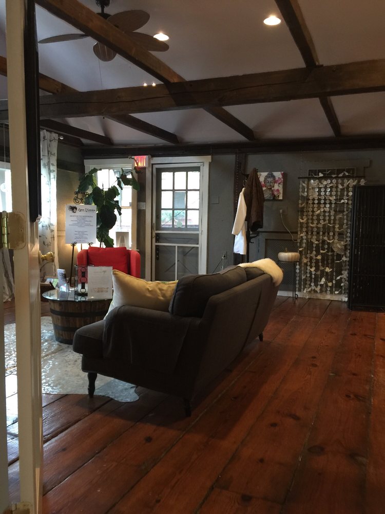 Chadds Ford Endermologie Logo