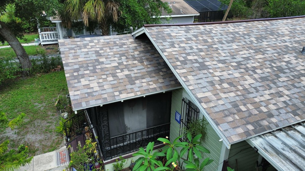 Slide of Gecko Roofing Pros