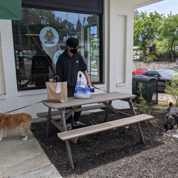 Local Kitchens - Outside seating - Burgers Near Me - Lafayette, California Local Kitchens - Outside seating - Burgers Near Me - Lafayette, California