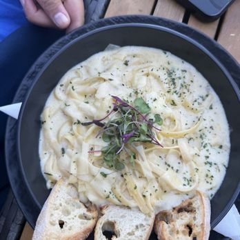 Sonder - Fettuccine Alfredo - American Near Me - Bakersfield, California