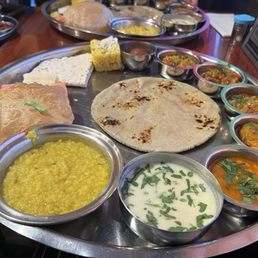 Kathiyawadi Thali Kathiyawadi Thali