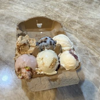 Pink Coyote Dessert - Ice Cream & Frozen Yogurt Near Me - Fort Walton Beach, Florida