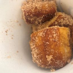Cinnamon Sugar Pretzel