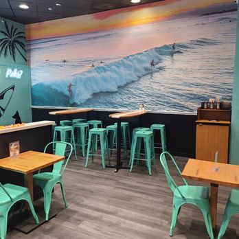 Pokemoto - Seating - Poke Near Me - Mashantucket, Connecticut