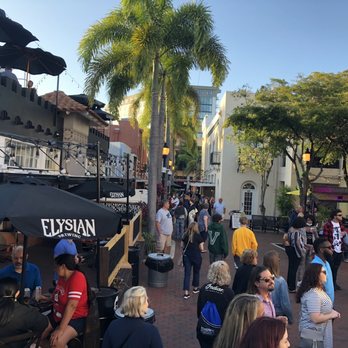 10 Twenty five - Gastropubs Near Me - Fort Myers, Florida