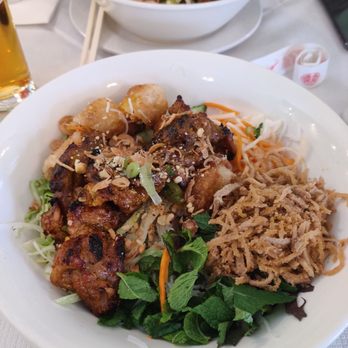 Sông Quê - Bun with pork, spring rolls, and shredded pork - Vietnamese Near Me - London, XGL