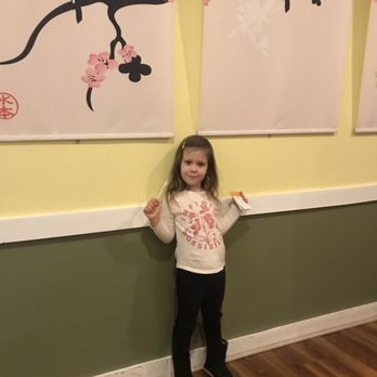 Sakura Sushi - Decor - Sushi Bars Near Me - Schaumburg, Illinois