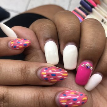 Nini Nail - Nail Salons Near Me - New York, New York