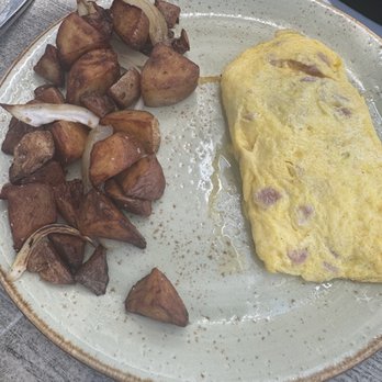 Rockwood Grill - Ham and chesse omelette - American Near Me - Palm Desert, California Rockwood Grill - Ham and chesse omelette - American Near Me - Palm Desert, California
