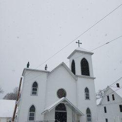 Holy Trinity Lutheran Church Missouri Synod - 2.7.21 Snowing today