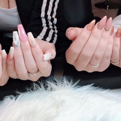 King Nails & Spa