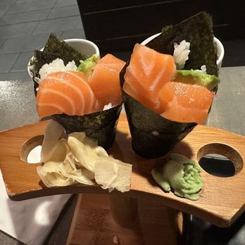 Fin’s House - Salmon hand rolls - Sushi Bars Near Me - Sacramento, California Fin’s House - Salmon hand rolls - Sushi Bars Near Me - Sacramento, California