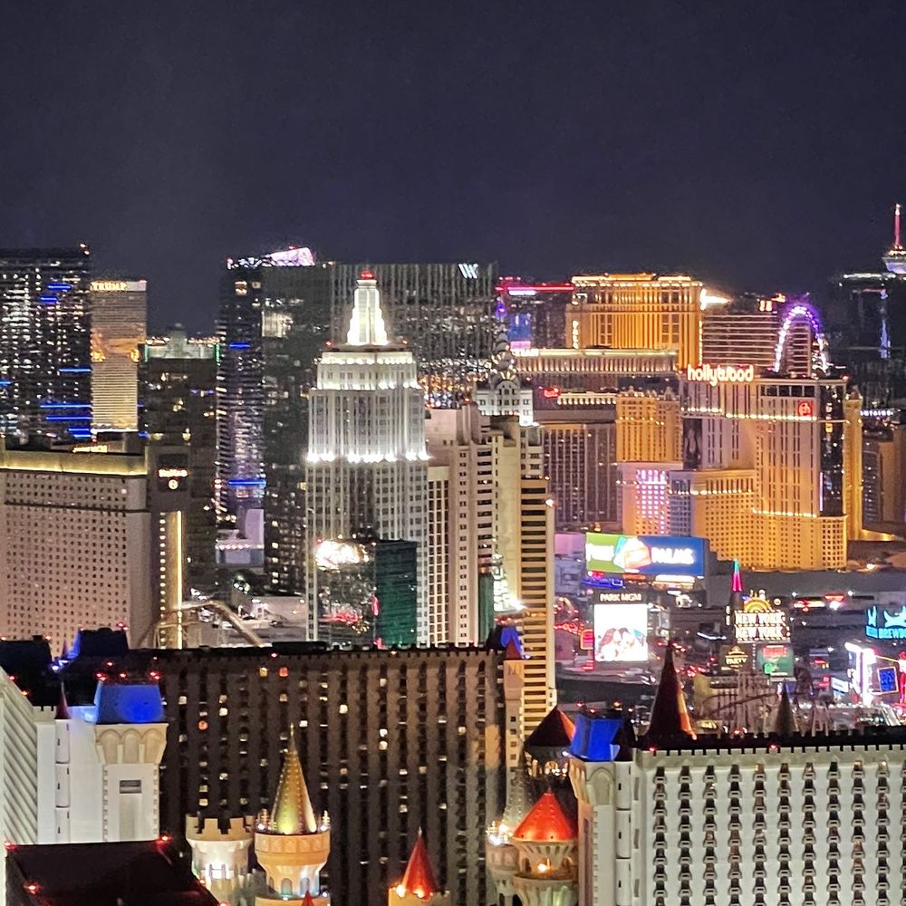 Skyfall Panoramic Bar & Lounge - Amazing Views - Cocktail Bars Near Me - Las Vegas, Nevada Skyfall Panoramic Bar & Lounge - Amazing Views - Cocktail Bars Near Me - Las Vegas, Nevada