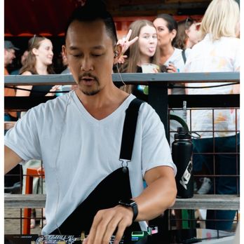 DJ Kemyst - Private parties w/photo bombers! - DJs Near Me