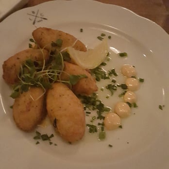 Le Boating Club - Breakfast & Brunch Near Me - Laval, Quebec Le Boating Club - Breakfast & Brunch Near Me - Laval, Quebec