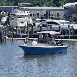 South River Boat Rentals - 23' Parker