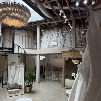 En Blanc - The cutest bridal shops 3 - Bridal Near Me - Santa Monica, California En Blanc - The cutest bridal shops 3 - Bridal Near Me - Santa Monica, California