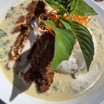 Noodle Wave - Crispy Chicken Green Curry - Thai Near Me - Garland, Texas Noodle Wave - Crispy Chicken Green Curry - Thai Near Me - Garland, Texas