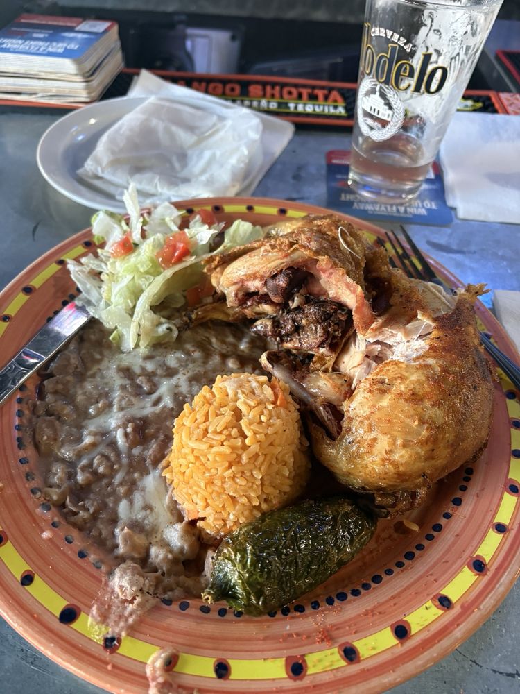 Social spots from Bandido Hideout Restaurante