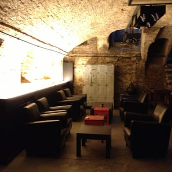 Daily Roast - Downstairs - Breakfast & Brunch Near Me - Antwerp, VAN