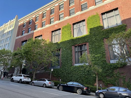 Bohemian Club by null