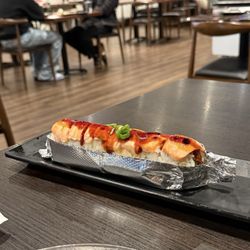 MJ Sushi - Lion King Roll