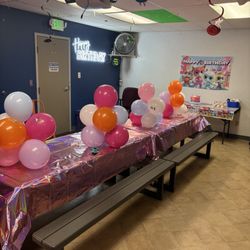 Jump Rattle and Roll - Party room