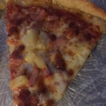 Tweedo's Pizza - a slice of pizza on a plate - Ice Cream & Frozen Yogurt Near Me - Ashburnham, Massachusetts Tweedo's Pizza - a slice of pizza on a plate - Ice Cream & Frozen Yogurt Near Me - Ashburnham, Massachusetts