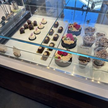ALTA Bakery & Cafe - Vibe - Cafes Near Me - Monterey, California