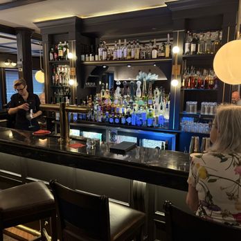 Delmonico's - Bar - Steakhouses Near Me - New York, New York