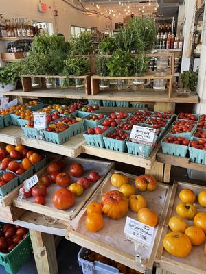 Amber Waves Farm, Market & Cafe by null