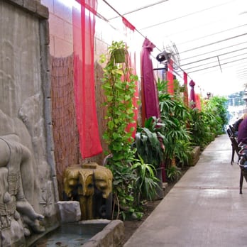 President Thai - patio - Thai Near Me - Pasadena, California