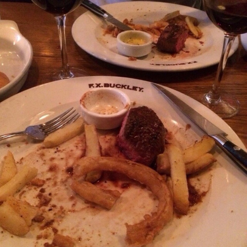 F.X.Buckley - Beautiful 8oz rump steak w/ Bernáise sauce, home-cut fries and onion rings - Steakhouses Near Me - Dublin, D F.X.Buckley - Beautiful 8oz rump steak w/ Bernáise sauce, home-cut fries and onion rings - Steakhouses Near Me - Dublin, D