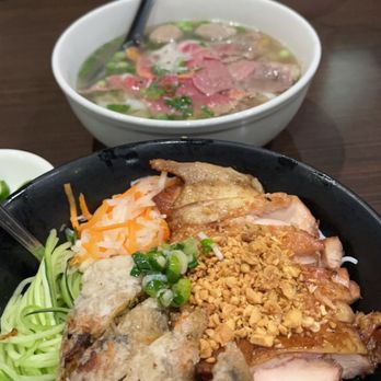 Pho Element - 36 - Five Spice Chicken and Imperial Roll with Vermicelli - - Bn G Ng V Hng Ch Gi - Vietnamese Near Me - San Mateo, California Pho Element - 36 - Five Spice Chicken and Imperial Roll with Vermicelli - - Bn G Ng V Hng Ch Gi - Vietnamese Near Me - San Mateo, California