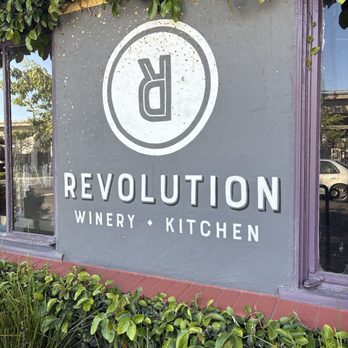 Revolution Winery & Kitchen - Vegan Near Me - Sacramento, California