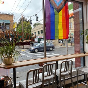Stumptown Coffee Roasters - Counter seating looking out at Belmont - Coffee & Tea Near Me - Portland, Oregon
