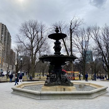 Boston Common - Pretty fountain - Parks Near Me - Boston, Massachusetts