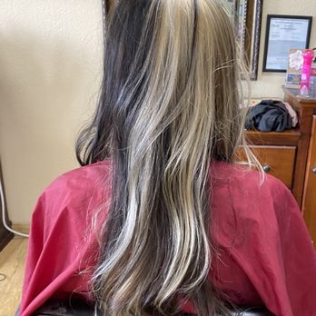 Flipside Salon - Dark brown and blonde - Hair Salons Near Me - Redding, California Flipside Salon - Dark brown and blonde - Hair Salons Near Me - Redding, California