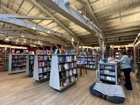 The Garden District Book Shop by null