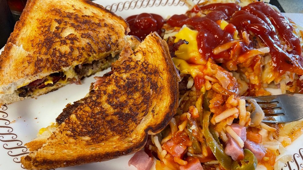 WAFFLE HOUSE HOPE MILLS Updated September 2024 20 Photos & 22