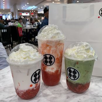 Warabimochi Kamakura - From left to right: medium strawberry milk with mochi, strawberry yogurt with mochi, and matcha strawberry with mochi - Desserts Near Me - Arcadia, California