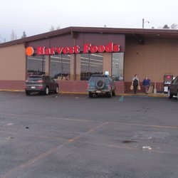 Floyd's Harvest Foods - Front Entrance to Harvest Foods